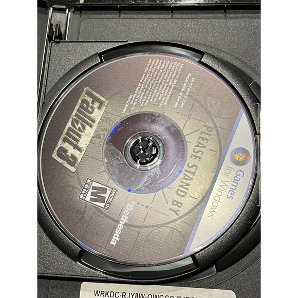 Fallout 3 & Oblivion Double Pack PC Complete in Box (2 Disc Set, 2012) Pre-Owned - Picture 3 of 5